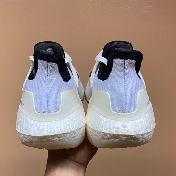 Adidas UltraBoost 22 “White Black Solar Red” Running Sneakers 11.5 Women 10 Men main image 9